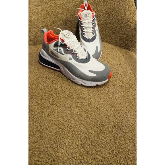 Nike Air Max 270 React White Gray Red Men's Sneakers CT1264-100 - Picture 5 of 5